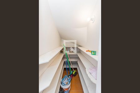 Casa para alugar com 134m², 3 quartos e 2 vagas Casa para alugar com 134m², 3 quartos e 2 vagasDespensa