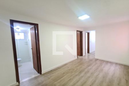 Sala de apartamento para alugar com 2 quartos, 40m² em Conjunto Habitacional Teotonio Vilela, São Paulo