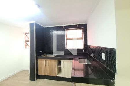 Cozinha e Área de Serviço de apartamento para alugar com 2 quartos, 40m² em Conjunto Habitacional Teotonio Vilela, São Paulo