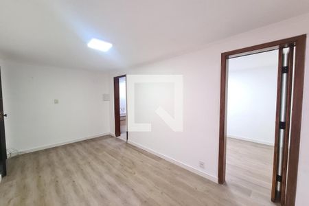 Sala de apartamento para alugar com 2 quartos, 40m² em Conjunto Habitacional Teotonio Vilela, São Paulo