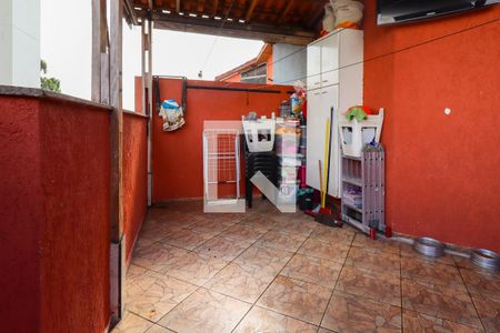 Casa à venda com 110m², 3 quartos e 1 vaga Casa à venda com 110m², 3 quartos e 1 vagaVaranda