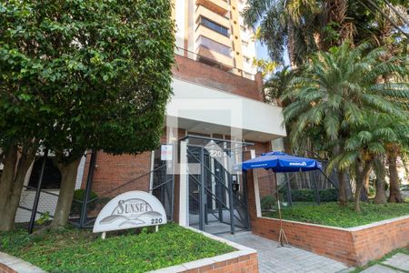 Apartamento para alugar com 152m², 5 quartos e 2 vagasFachada 