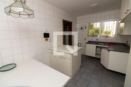 Apartamento para alugar com 152m², 5 quartos e 2 vagasCozinha