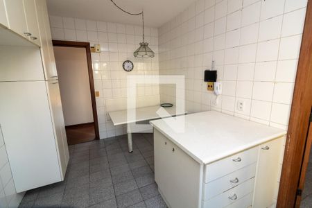 Apartamento para alugar com 152m², 5 quartos e 2 vagasCozinha