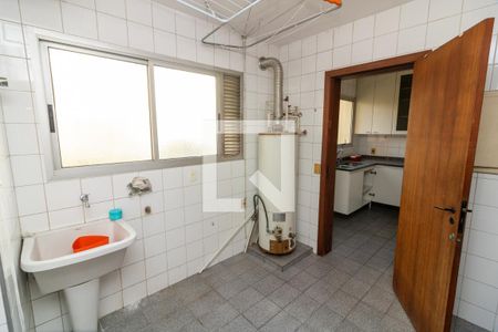 Apartamento para alugar com 152m², 5 quartos e 2 vagasÁrea de Serviço