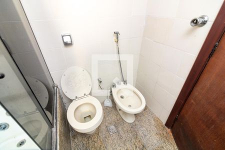 Apartamento para alugar com 152m², 5 quartos e 2 vagasBanheiro 3