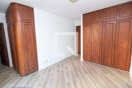 Apartamento para alugar com 152m², 5 quartos e 2 vagasQuarto 4