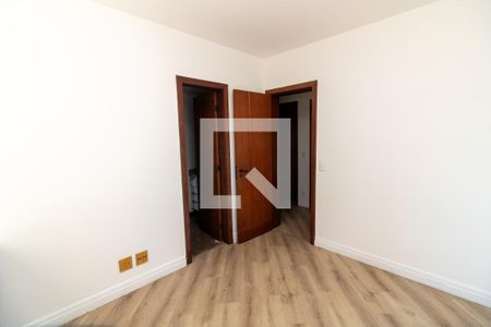 Apartamento para alugar com 152m², 5 quartos e 2 vagasQuarto 2