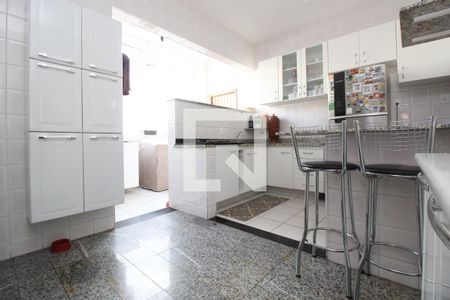 Apartamento para alugar com 130m², 4 quartos e 1 vagaCozinha
