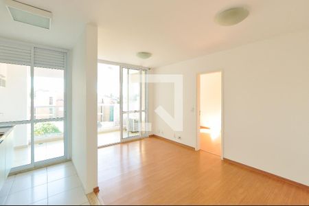 Sala de apartamento para alugar com 1 quarto, 47m² em Pinheiros, São Paulo