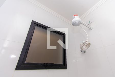 Casa para alugar com 35m², 2 quartos e 1 vaga Casa para alugar com 35m², 2 quartos e 1 vagaBanheiro