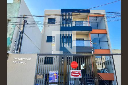 Casa para alugar com 35m², 2 quartos e 1 vaga Casa para alugar com 35m², 2 quartos e 1 vagaFachada