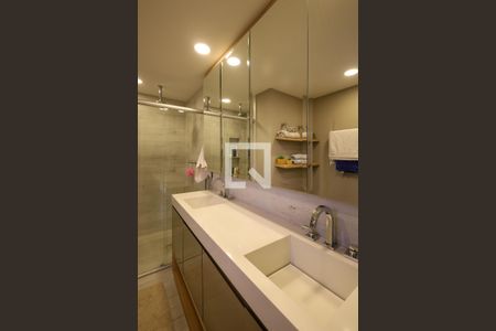 Apartamento à venda com 152m², 3 quartos e 3 vagasBanheiro da Suíte 3