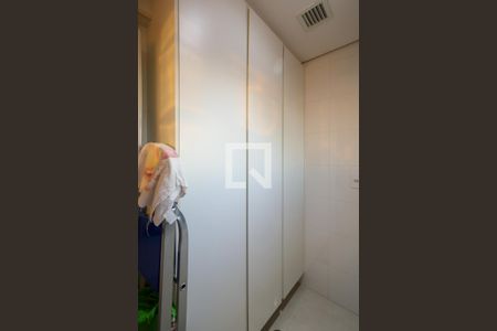 Apartamento à venda com 152m², 3 quartos e 3 vagasLavanderia