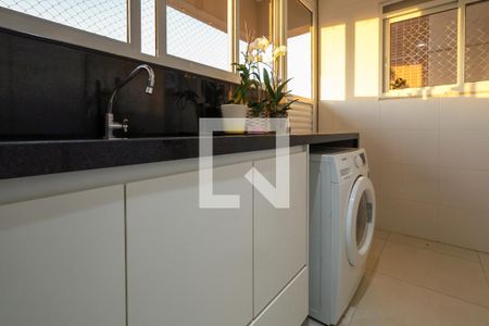 Apartamento à venda com 152m², 3 quartos e 3 vagasLavanderia