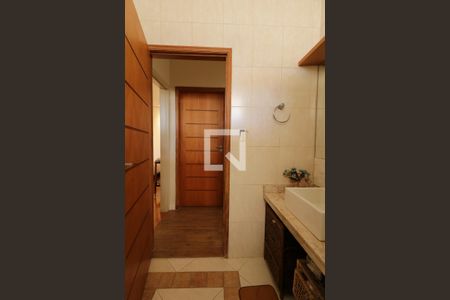 Casa à venda com 310m², 3 quartos e 2 vagasBanheiro Social