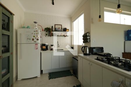 Casa à venda com 310m², 3 quartos e 2 vagasCozinha