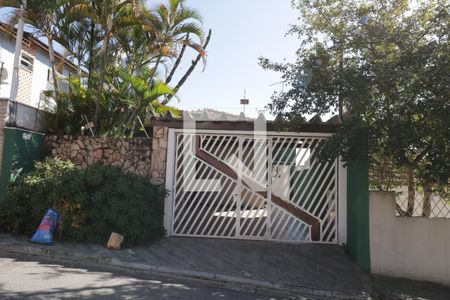 Casa à venda com 310m², 3 quartos e 2 vagasFachada