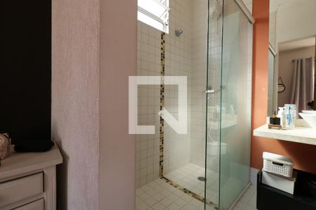 Casa à venda com 310m², 3 quartos e 2 vagasBanheiro Suite 2