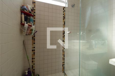 Casa à venda com 310m², 3 quartos e 2 vagasBanheiro Suite 2