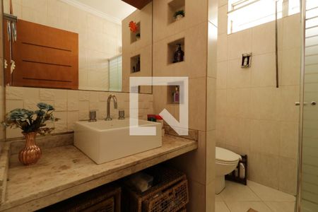 Casa à venda com 310m², 3 quartos e 2 vagasBanheiro Social