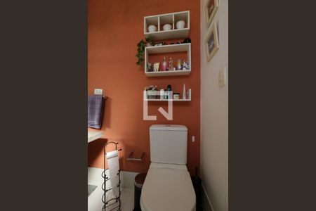 Casa à venda com 310m², 3 quartos e 2 vagasBanheiro Suite 2