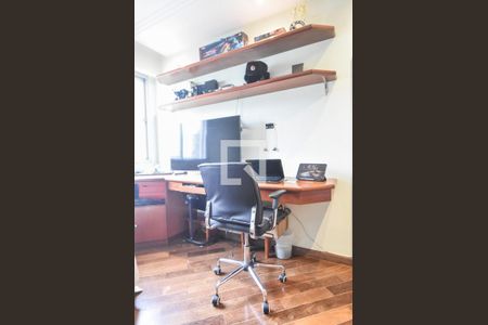 Apartamento à venda com 86m², 2 quartos e 1 vagaQuarto 02