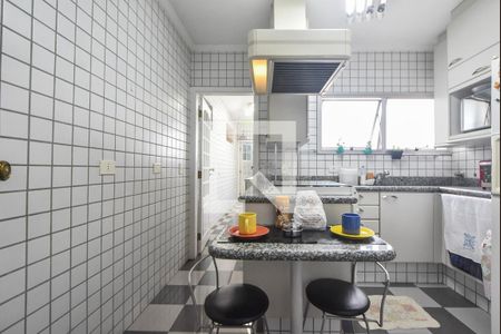 Apartamento à venda com 86m², 2 quartos e 1 vagaCozinha 