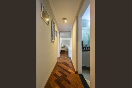 Corredor  de apartamento à venda com 2 quartos, 86m² em Jardim das Acácias, São Paulo