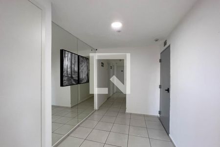 Apartamento para alugar com 36m², 1 quarto e sem vaga Apartamento para alugar com 36m², 1 quarto e sem vagaHall de entrada