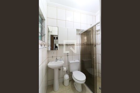 Casa para alugar com 110m², 2 quartos e 1 vaga Casa para alugar com 110m², 2 quartos e 1 vagaBanheiro da Suíte