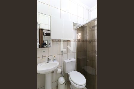 Casa para alugar com 110m², 2 quartos e 1 vaga Casa para alugar com 110m², 2 quartos e 1 vagaBanheiro da Suíte