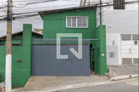 Casa para alugar com 110m², 2 quartos e 1 vaga Casa para alugar com 110m², 2 quartos e 1 vagaFachada