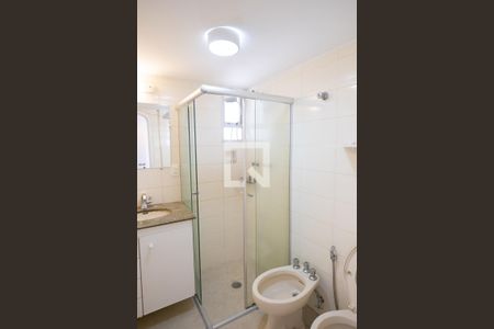 Apartamento à venda com 120m², 2 quartos e 2 vagas Apartamento à venda com 120m², 2 quartos e 2 vagasBanheiro