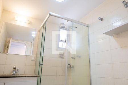 Apartamento à venda com 120m², 2 quartos e 2 vagas Apartamento à venda com 120m², 2 quartos e 2 vagasBanheiro