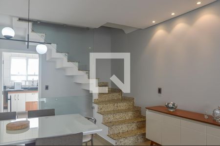 Sala de casa de condomínio para alugar com 3 quartos, 135m² em Demarchi, São Bernardo do Campo