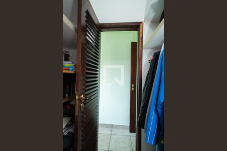 Casa para alugar com 320m², 4 quartos e 4 vagasCloset - Quarto 3