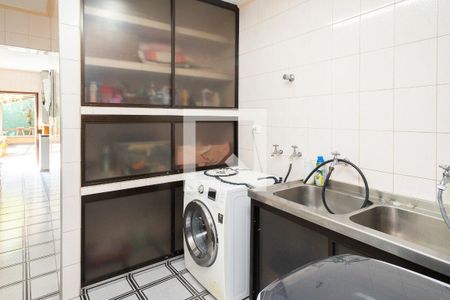 Casa para alugar com 320m², 4 quartos e 4 vagasÁrea de Serviço