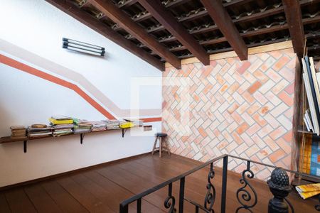 Casa para alugar com 320m², 4 quartos e 4 vagasEscritório