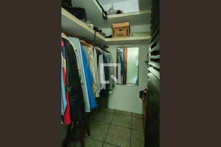Casa para alugar com 320m², 4 quartos e 4 vagasCloset - Quarto 3