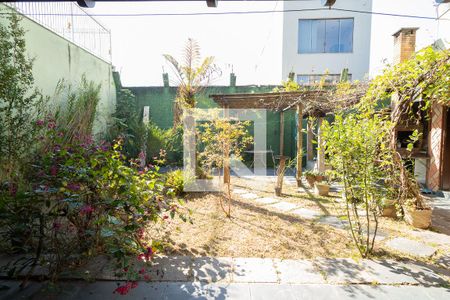 Casa para alugar com 320m², 4 quartos e 4 vagasÁrea Churrasqueira 