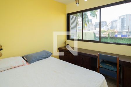 Casa para alugar com 320m², 4 quartos e 4 vagasQuarto 2