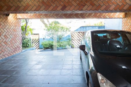 Casa para alugar com 320m², 4 quartos e 4 vagasGaragem 
