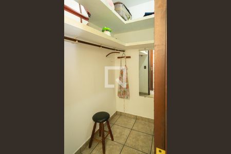 Casa para alugar com 320m², 4 quartos e 4 vagasCloset - Quarto 2