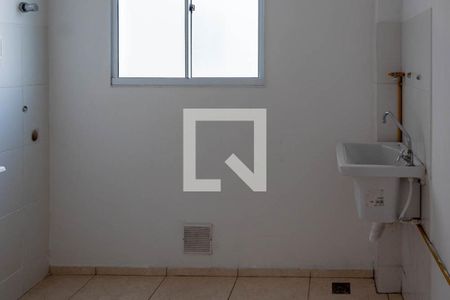 Apartamento à venda com 44m², 2 quartos e 1 vaga Apartamento à venda com 44m², 2 quartos e 1 vagaCozinha e Área de Serviço