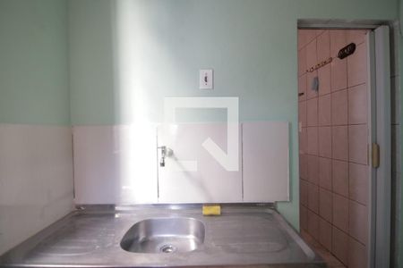 Cozinha de casa para alugar com 1 quarto, 36m² em Vila Nhocuné, São Paulo