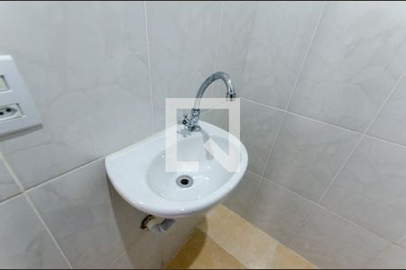 Casa para alugar com 43m², 1 quarto e sem vaga Casa para alugar com 43m², 1 quarto e sem vagaBanheiro