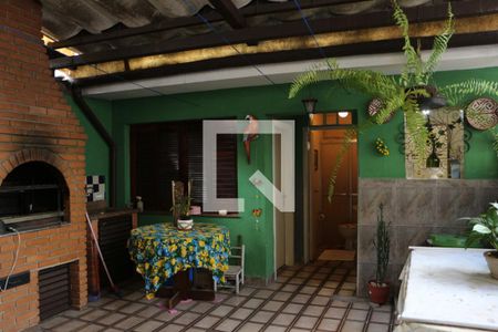 Casa à venda com 230m², 2 quartos e 2 vagasChurrasqueira