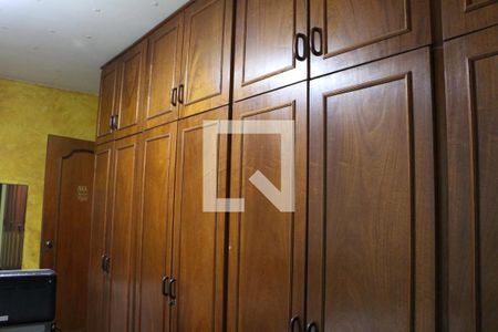 Quarto 1 de casa à venda com 2 quartos, 230m² em Chácara Seis de Outubro, São Paulo