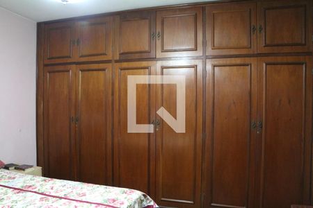 Casa à venda com 230m², 2 quartos e 2 vagasQuarto 2